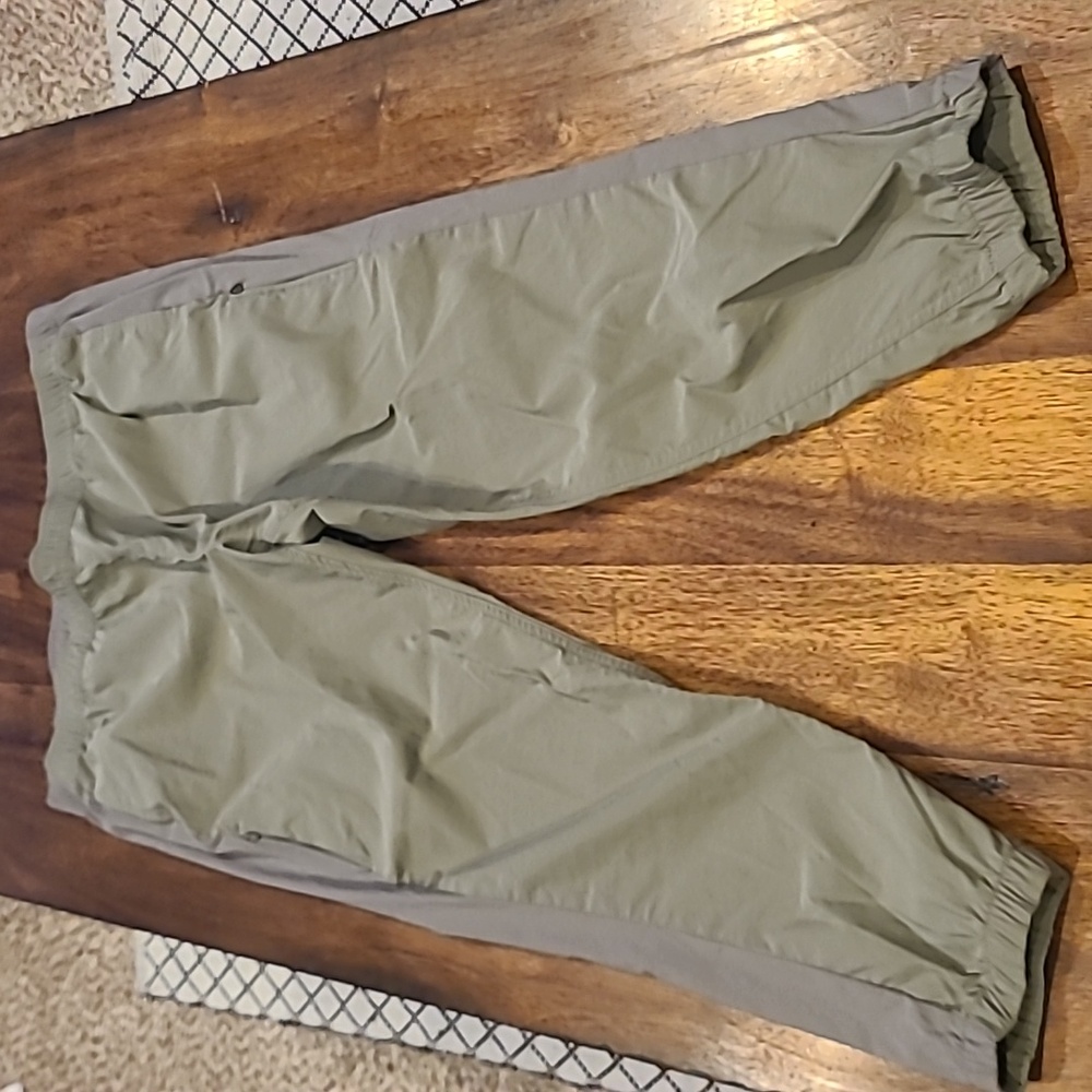 Eddie Bauer Sprig Green Guide Jogger Pants Women’s Size 16